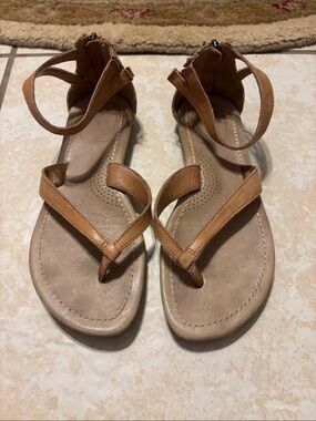 UGG Tan Leather Ankle-Strap Thong Sandals